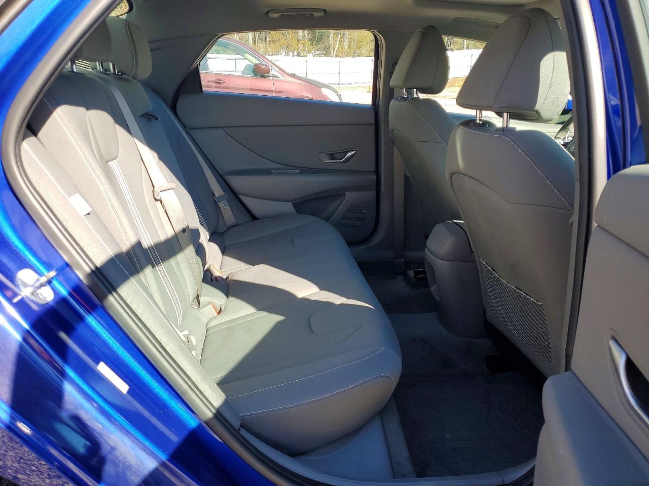 2024 HYUNDAI ELANTRA SEL photo 10