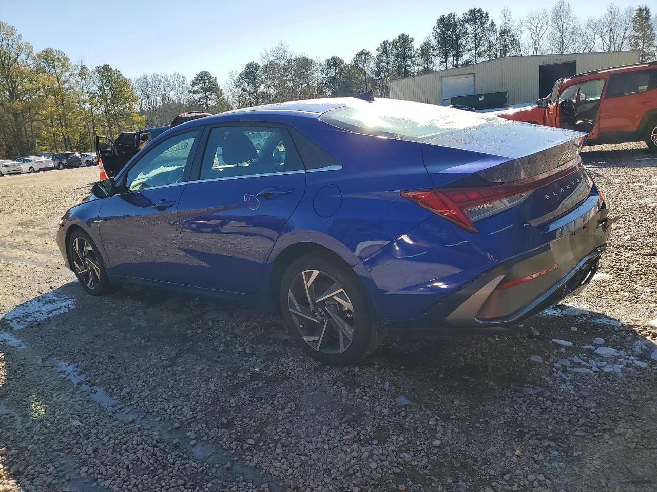2024 HYUNDAI ELANTRA SEL photo 2