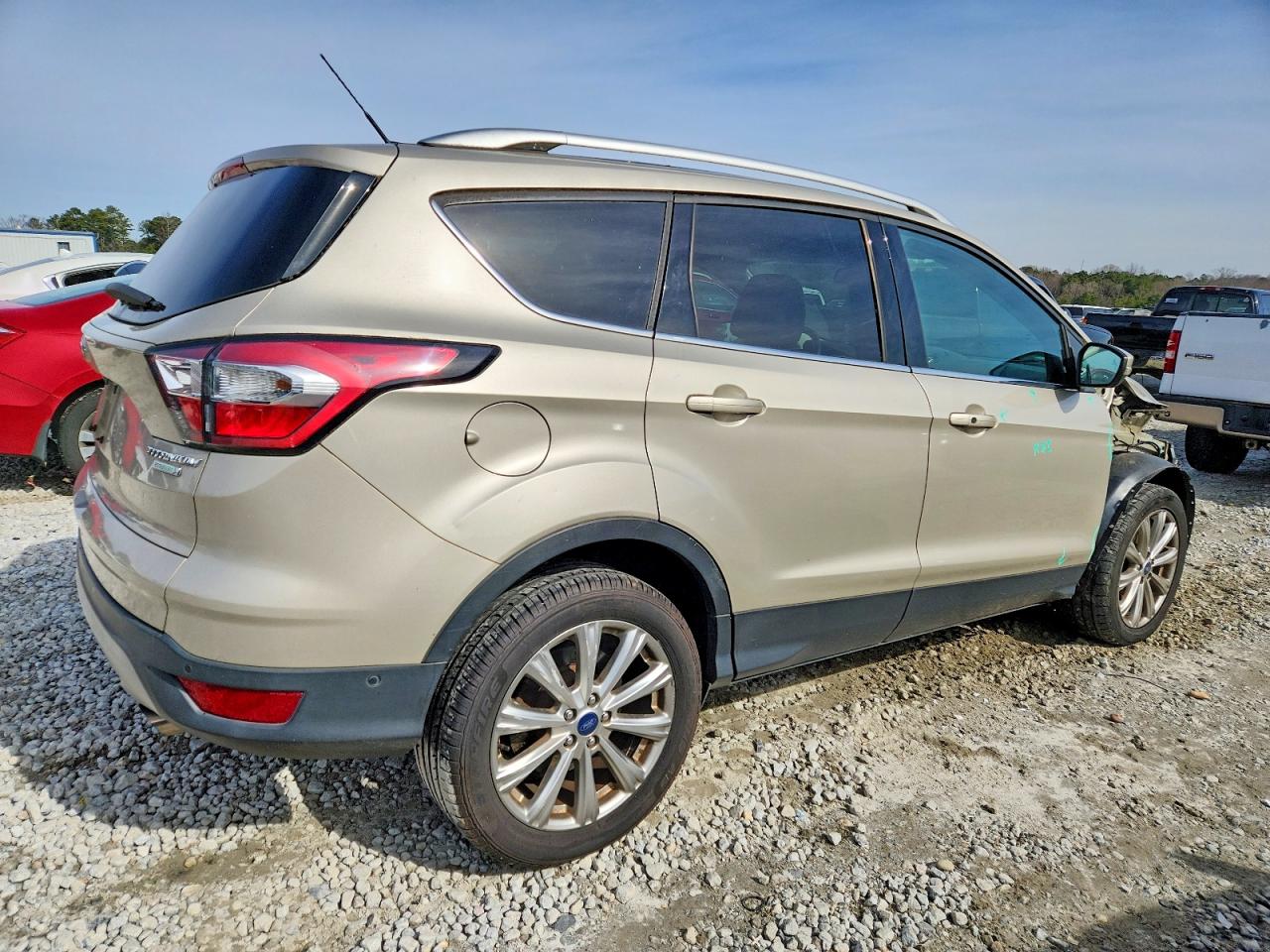 2017 FORD ESCAPE TITANIUM photo 3