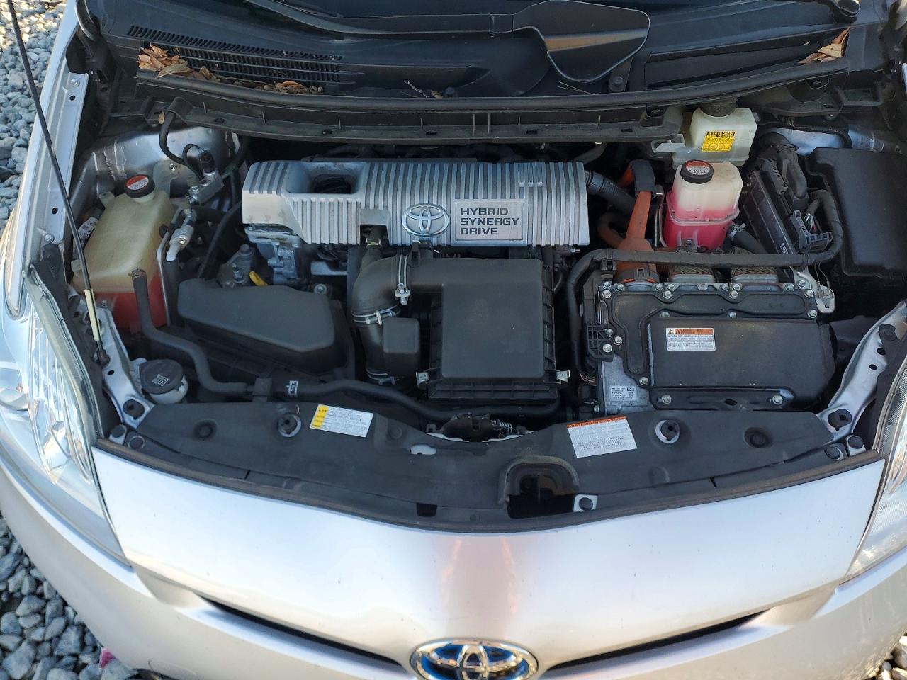 2015 TOYOTA PRIUS photo 11