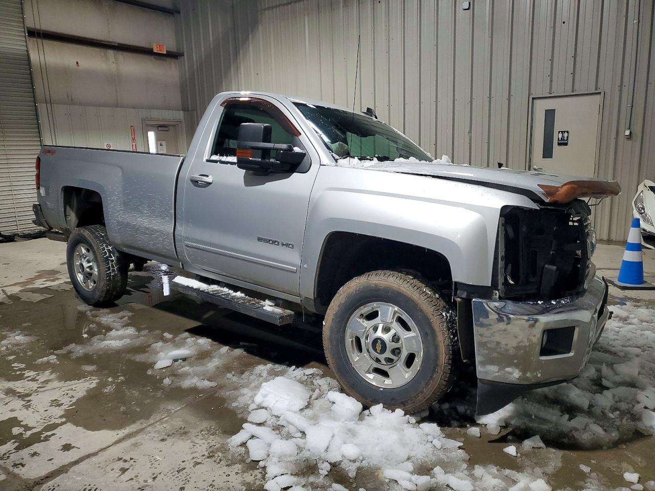 2015 CHEVROLET SILVERADO K2500 HEAVY DUTY LT photo 4