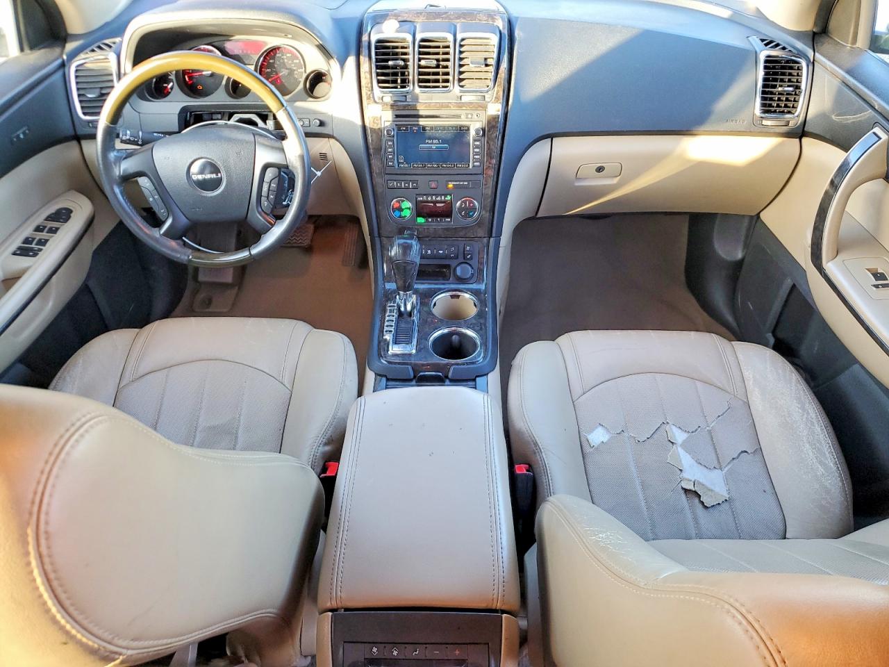 2011 GMC ACADIA photo 8
