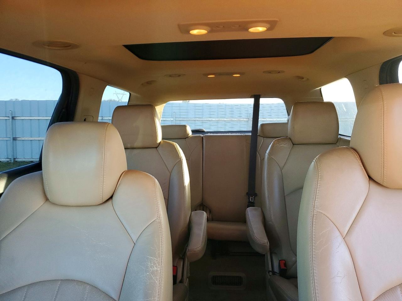 2011 GMC ACADIA photo 10