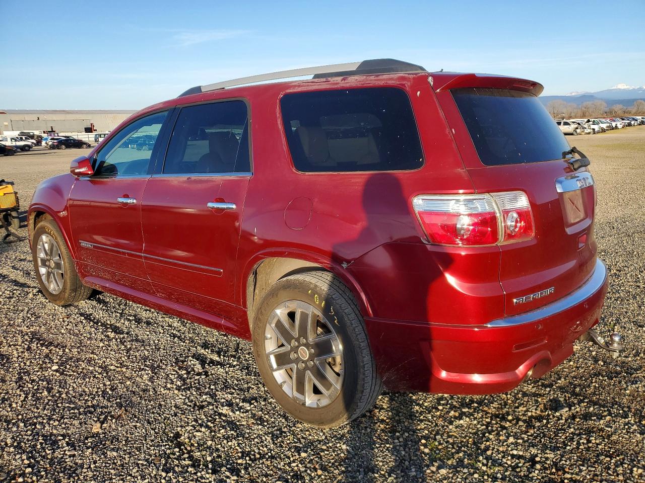 2011 GMC ACADIA photo 2