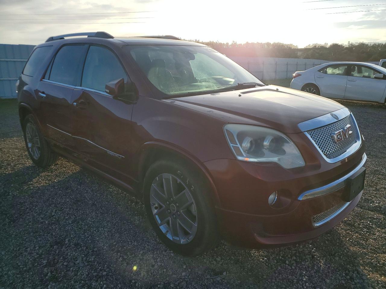 2011 GMC ACADIA photo 4