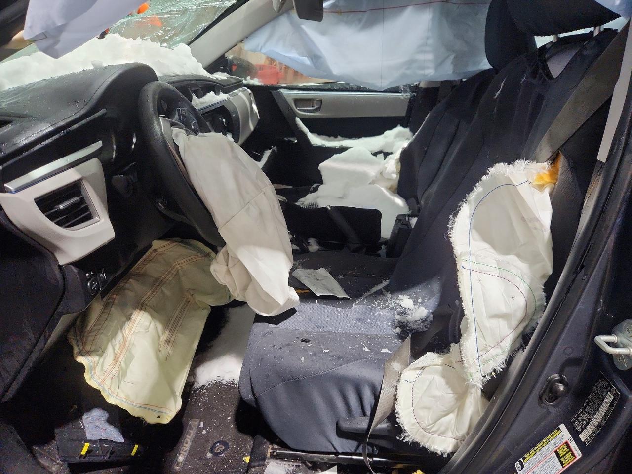 2016 TOYOTA COROLLA L photo 13