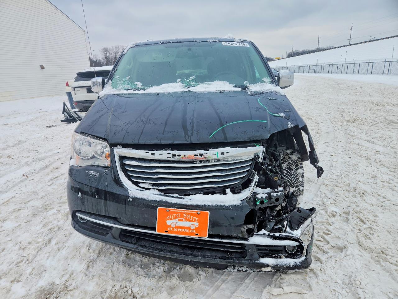2015 CHRYSLER TOWN & COUNTRY TOURING L photo 5
