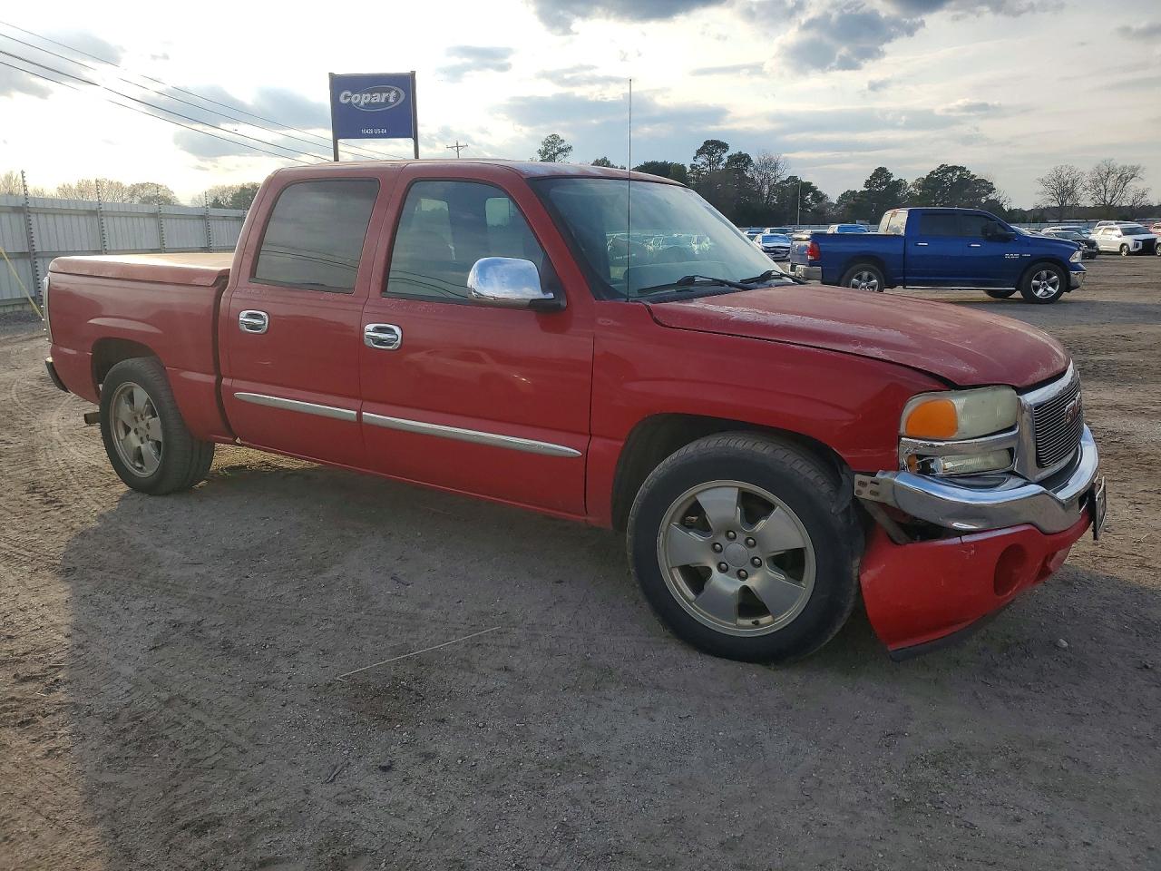 2007 GMC NEW SIERRA C1500 CLASSIC photo 4