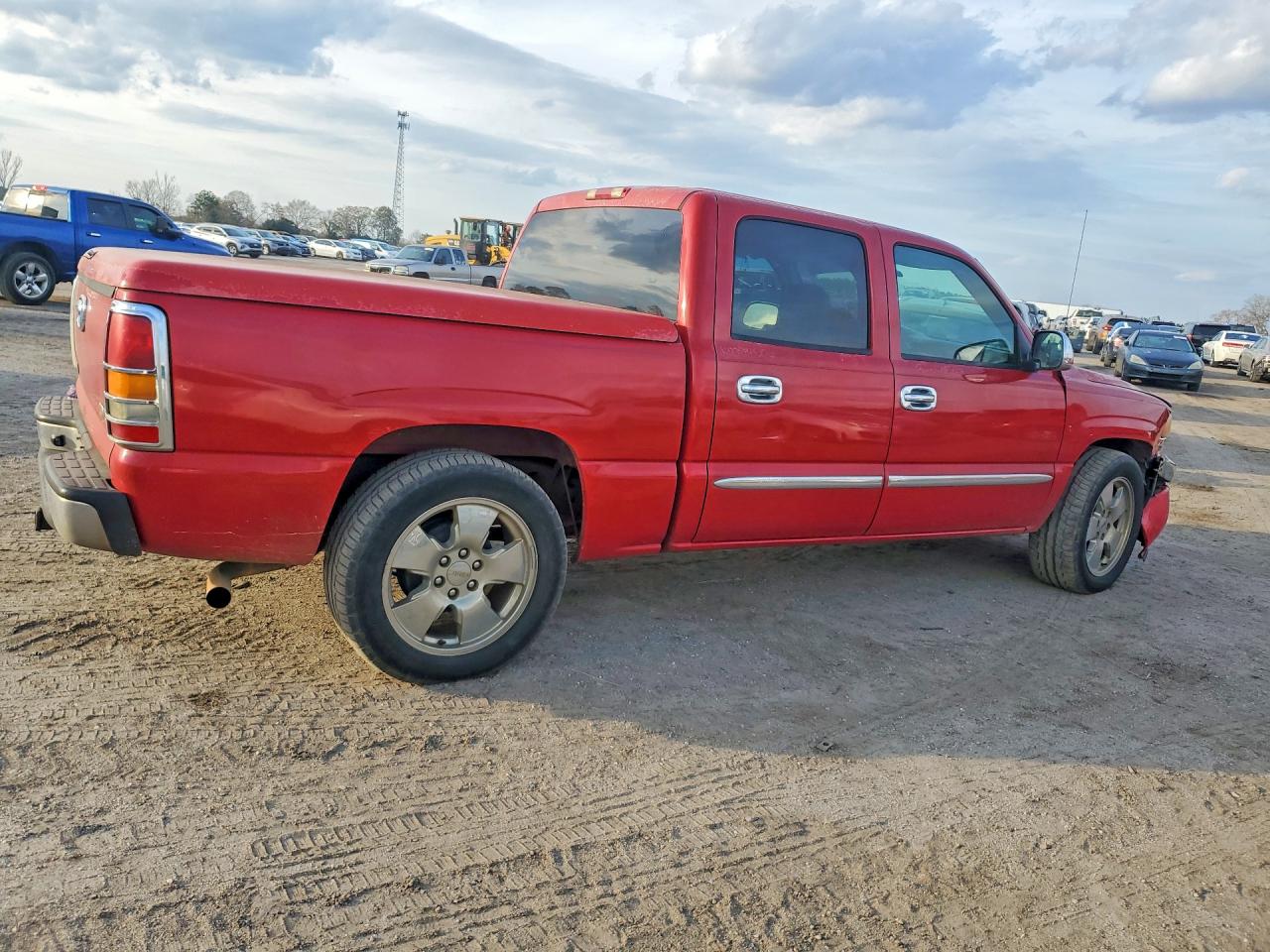 2007 GMC NEW SIERRA C1500 CLASSIC photo 3
