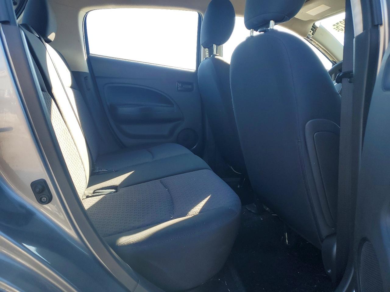 2017 MITSUBISHI MIRAGE ES photo 10