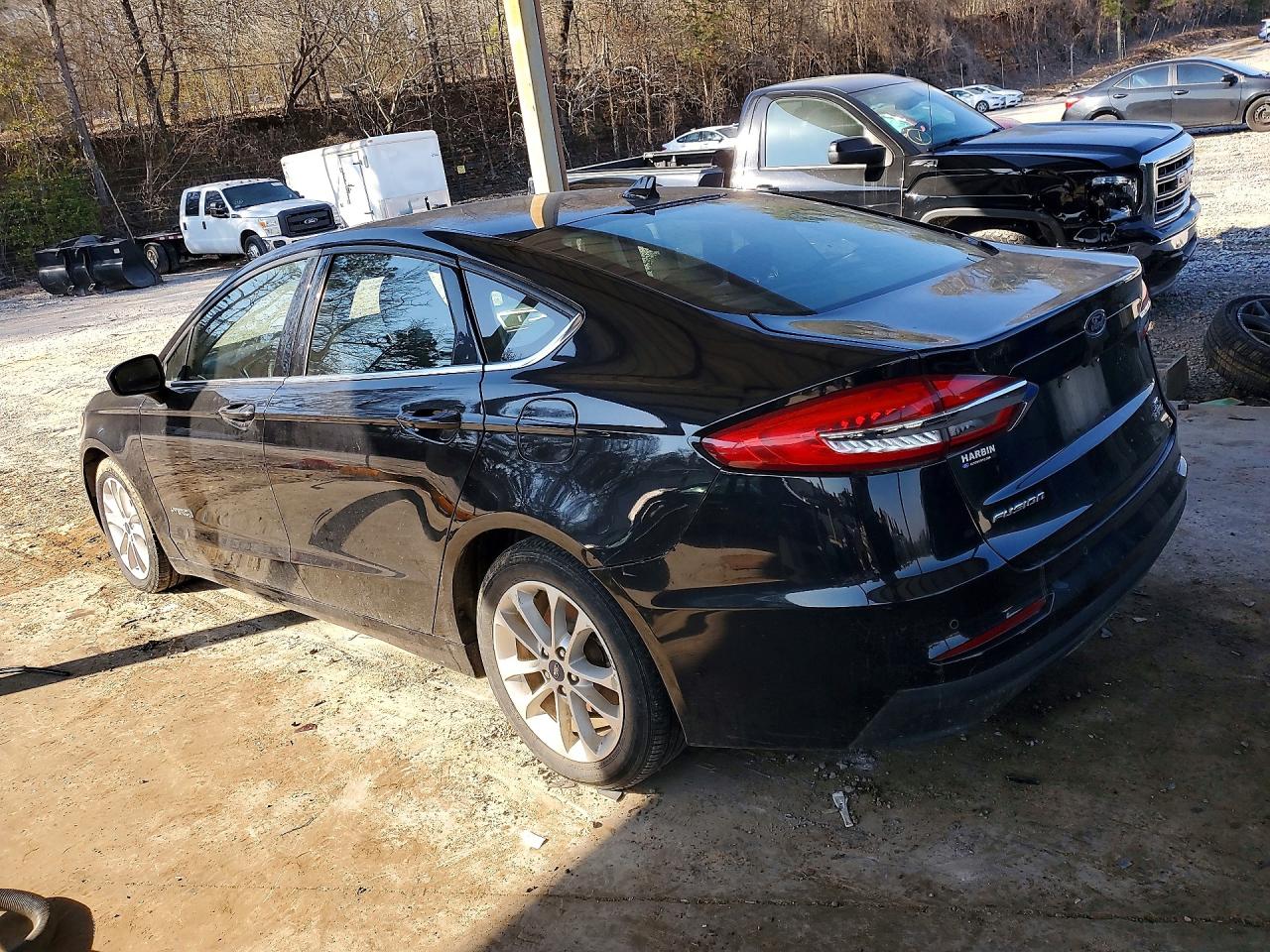 2019 FORD FUSION SE photo 4