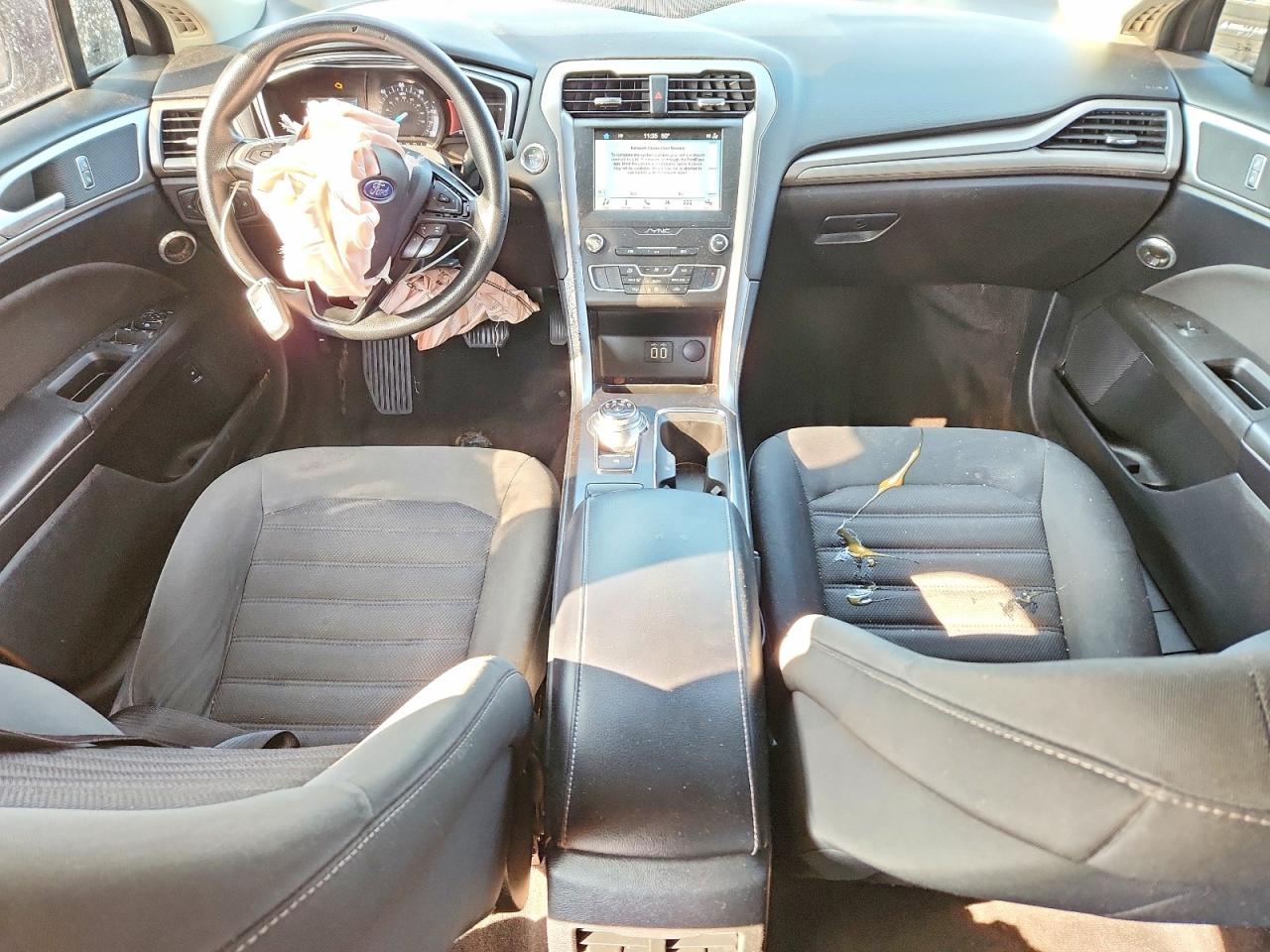 2019 FORD FUSION SE photo 22