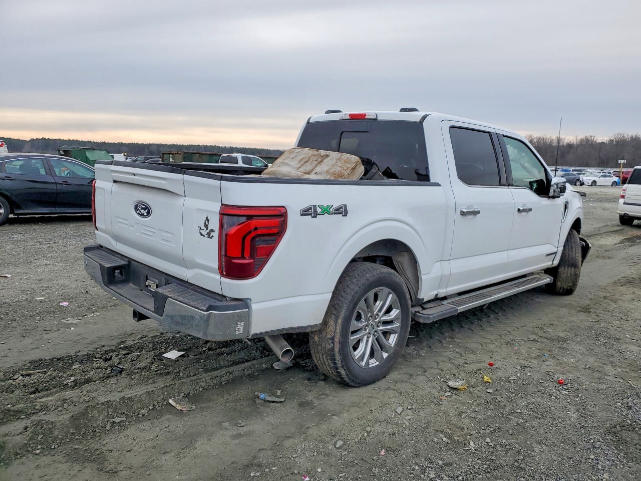 2024 FORD F150 LARIAT photo 5