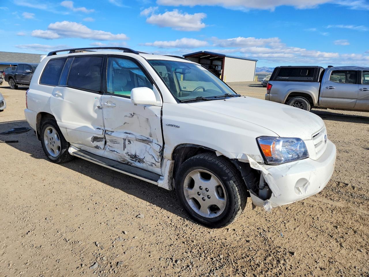 2004 TOYOTA HIGHLANDER photo 4