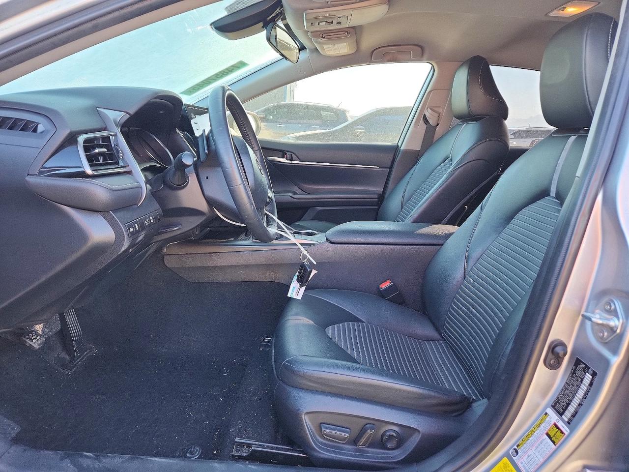 2023 TOYOTA CAMRY SE photo 13
