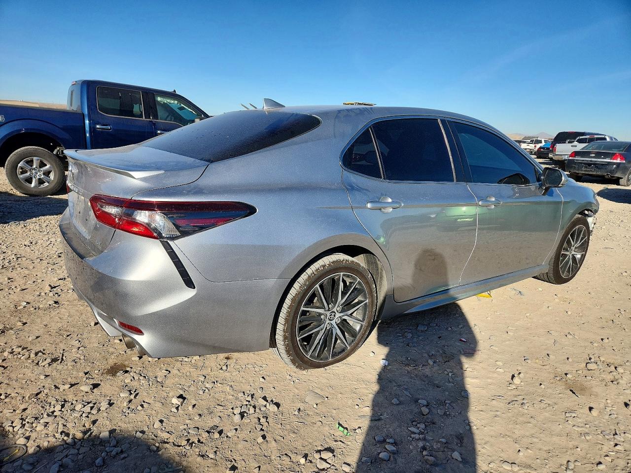 2023 TOYOTA CAMRY SE photo 5