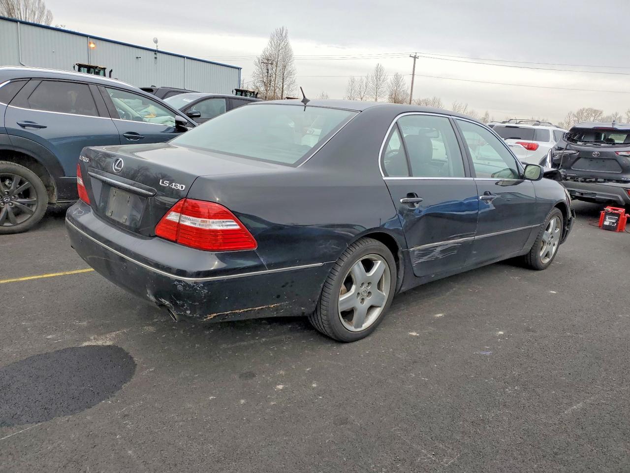 2005 LEXUS LS 430 photo 3