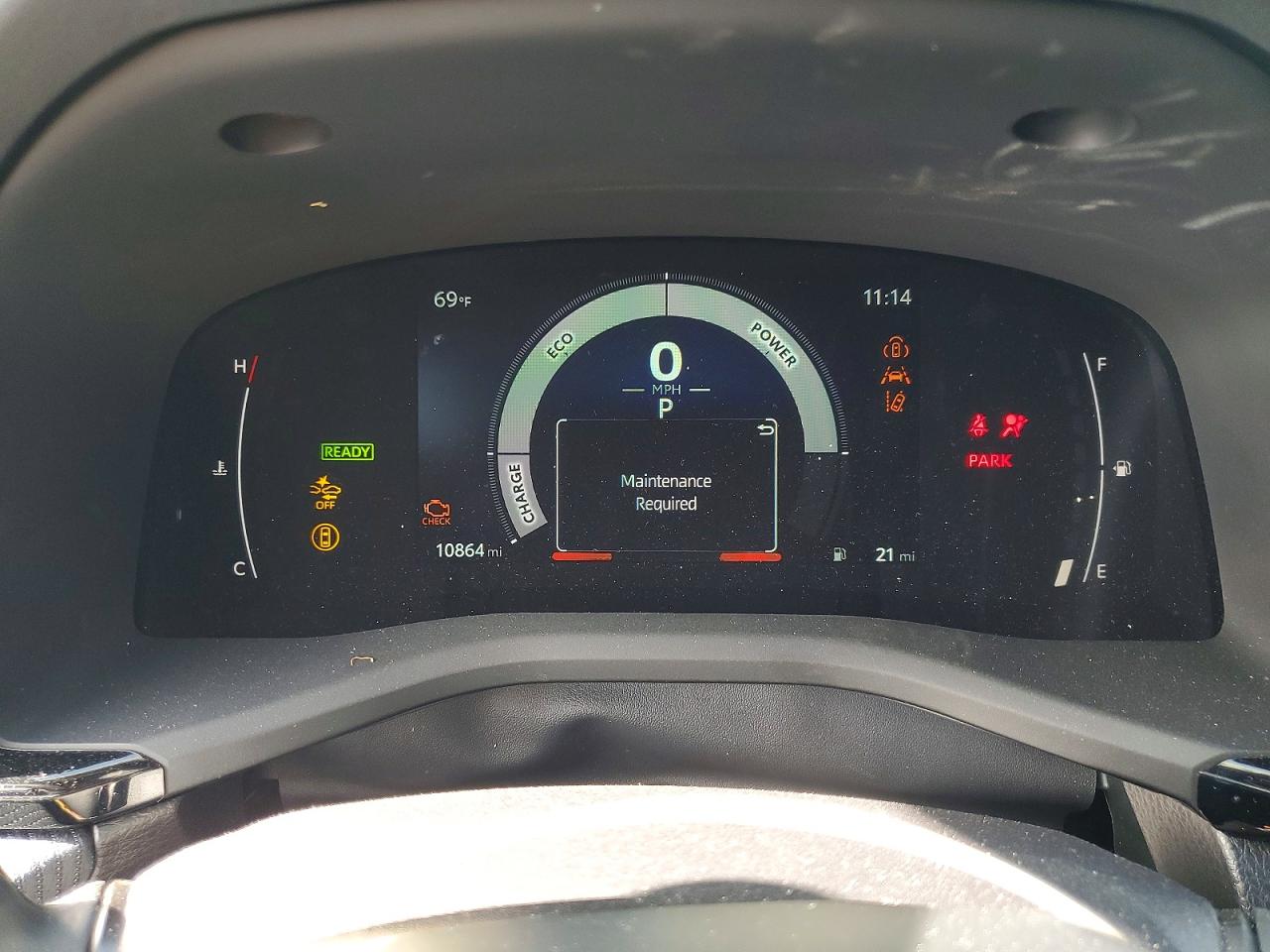 2025 TOYOTA CAMRY XSE photo 9
