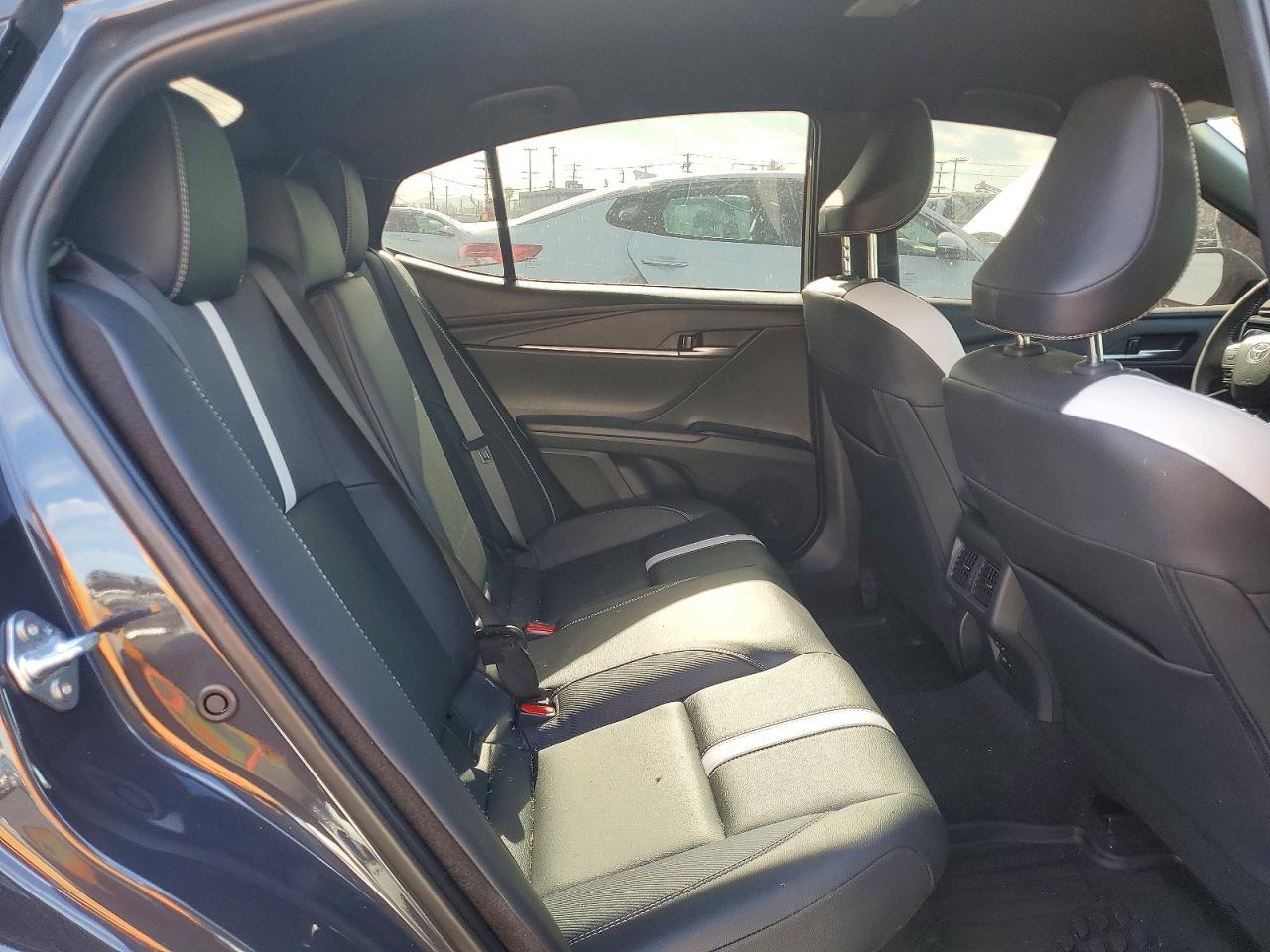 2025 TOYOTA CAMRY XSE photo 10