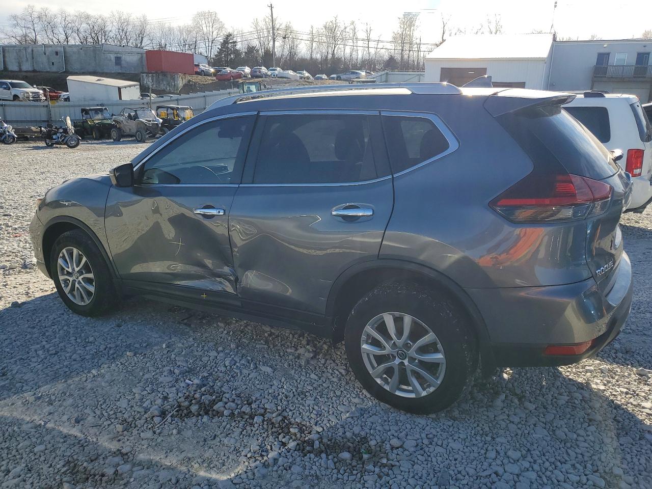 2019 NISSAN ROGUE photo 3