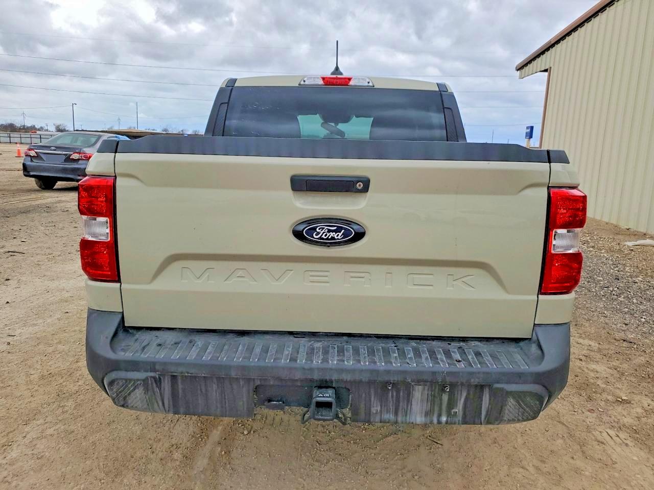 2025 FORD MAVERICK XLT photo 11