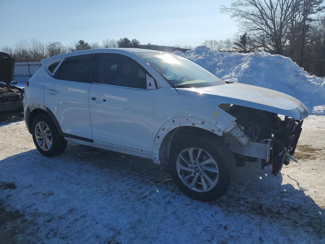 2018 HYUNDAI TUCSON SE photo 10