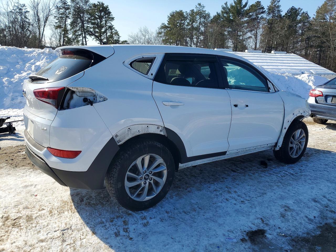 2018 HYUNDAI TUCSON SE photo 7