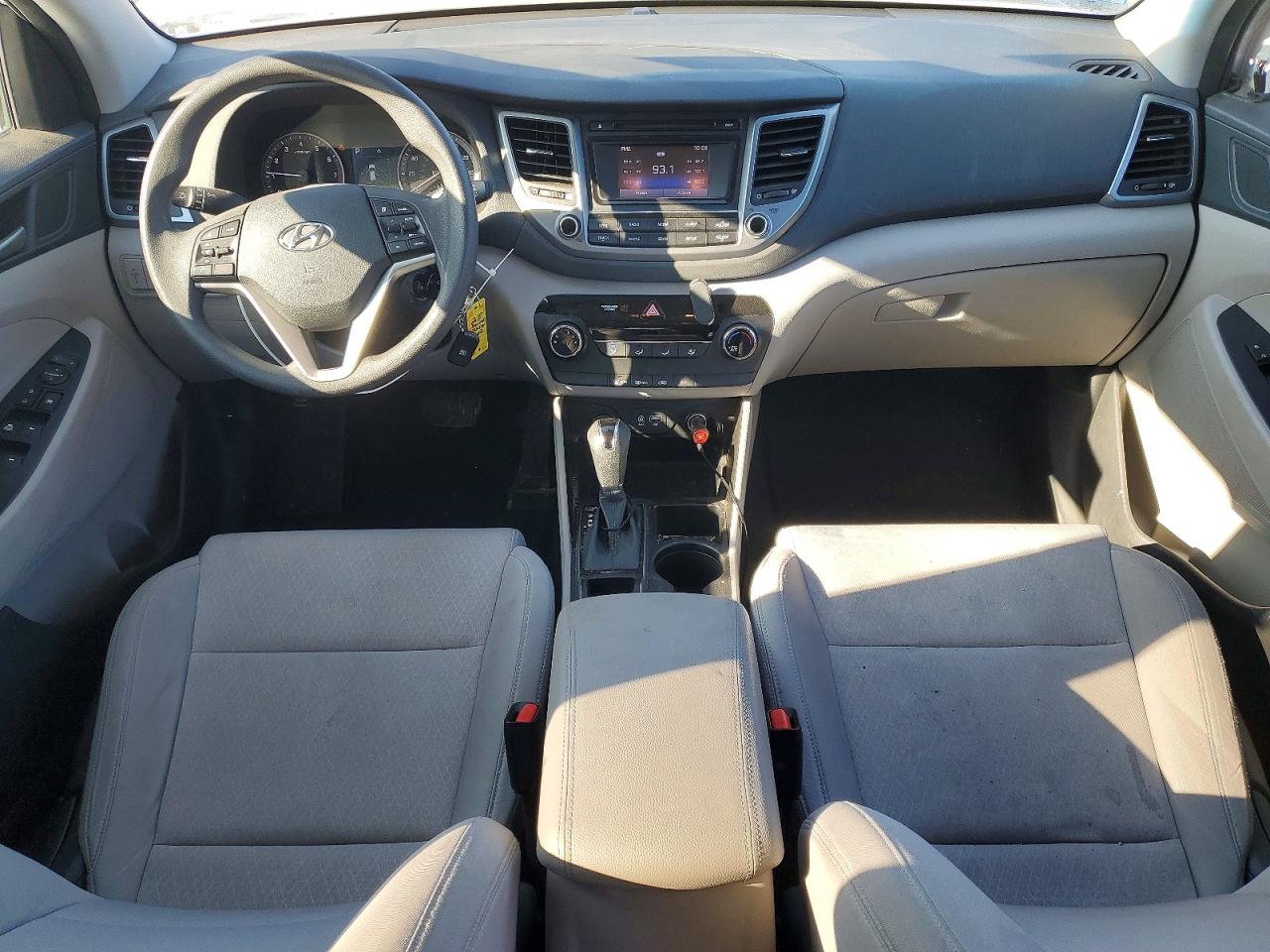 2018 HYUNDAI TUCSON SE photo 22