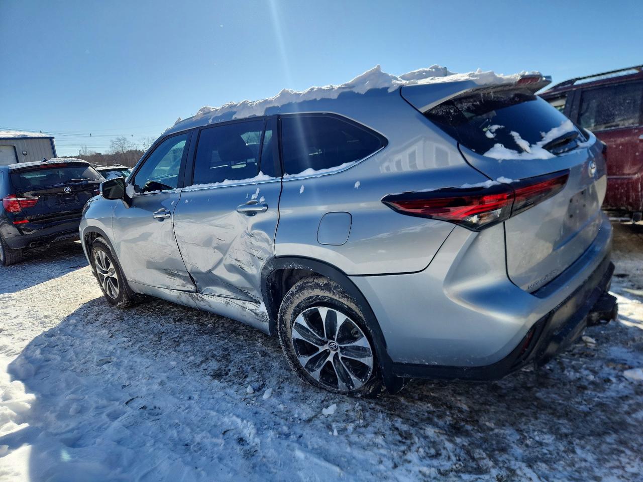 2025 TOYOTA HIGHLANDER HYBRID XLE photo 3