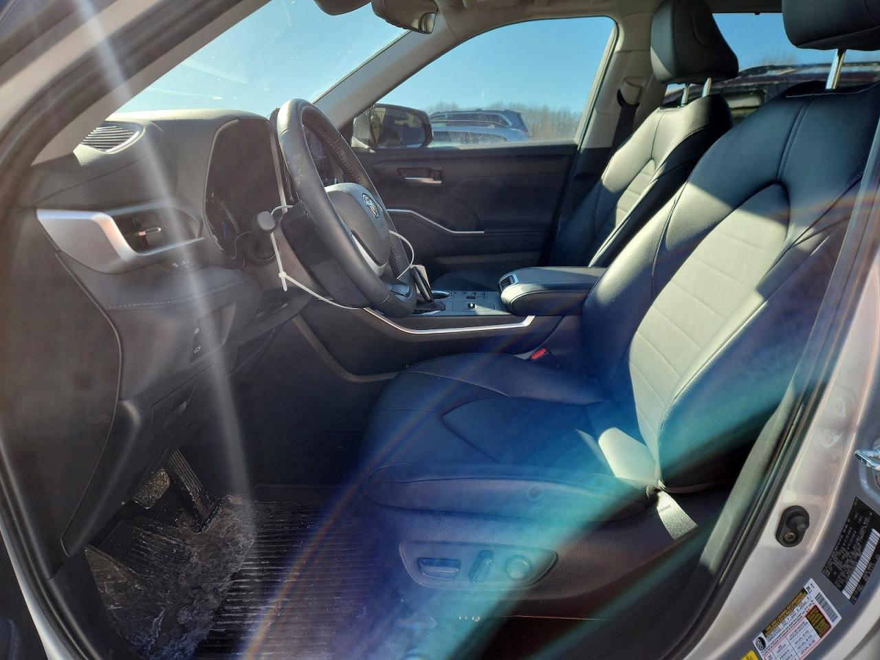 2025 TOYOTA HIGHLANDER HYBRID XLE photo 13