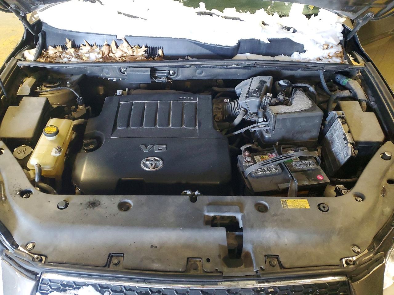 2010 TOYOTA RAV4 LIMITED photo 23