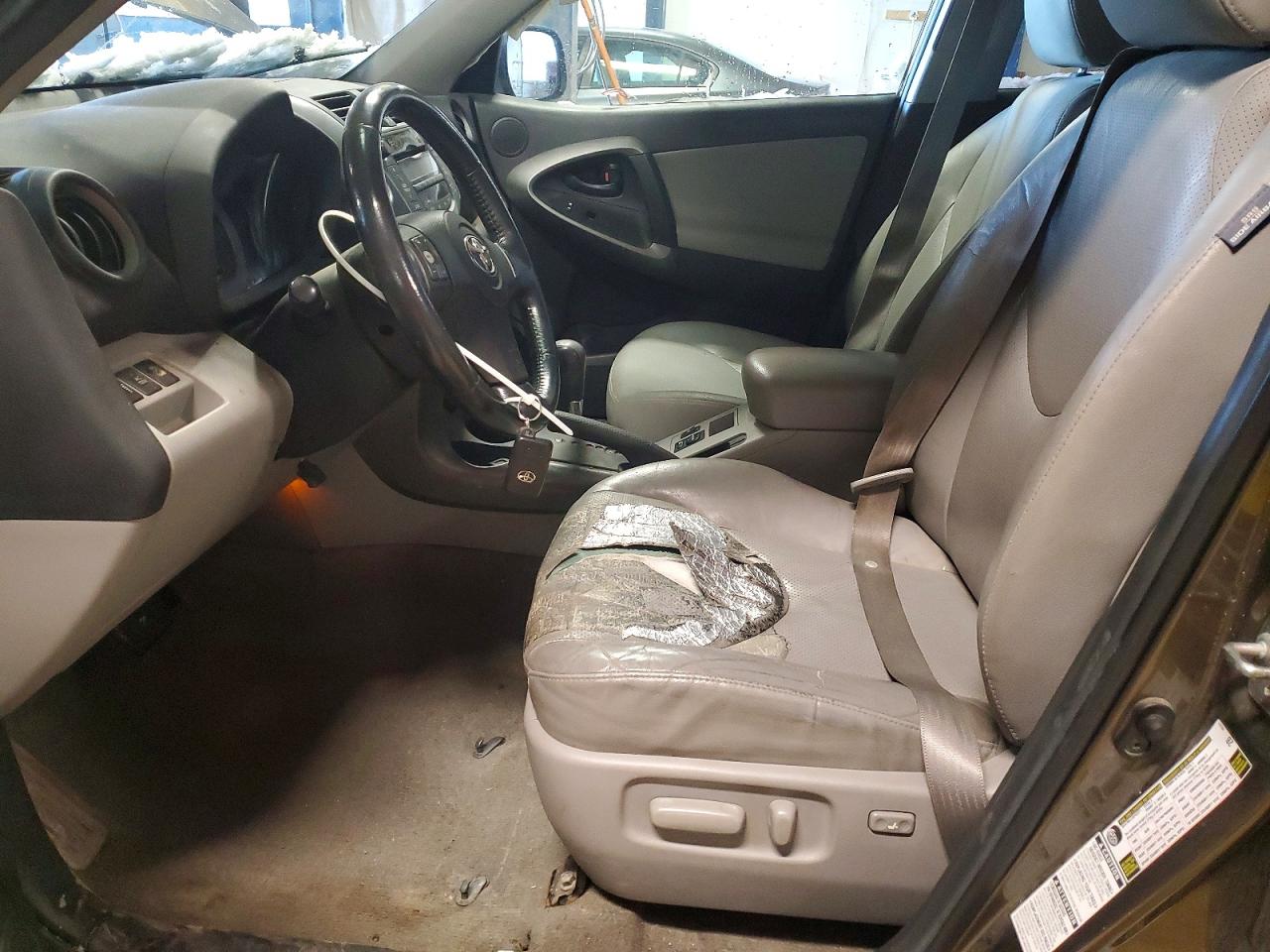 2010 TOYOTA RAV4 LIMITED photo 13