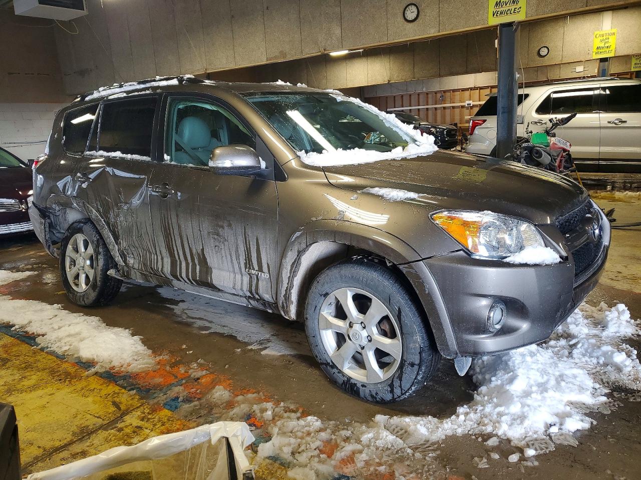 2010 TOYOTA RAV4 LIMITED photo 7