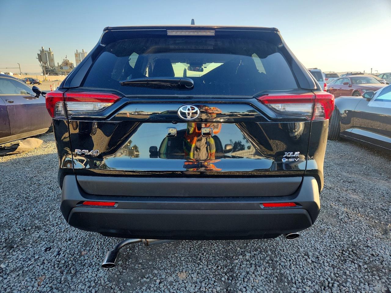 2025 TOYOTA RAV4 photo 6