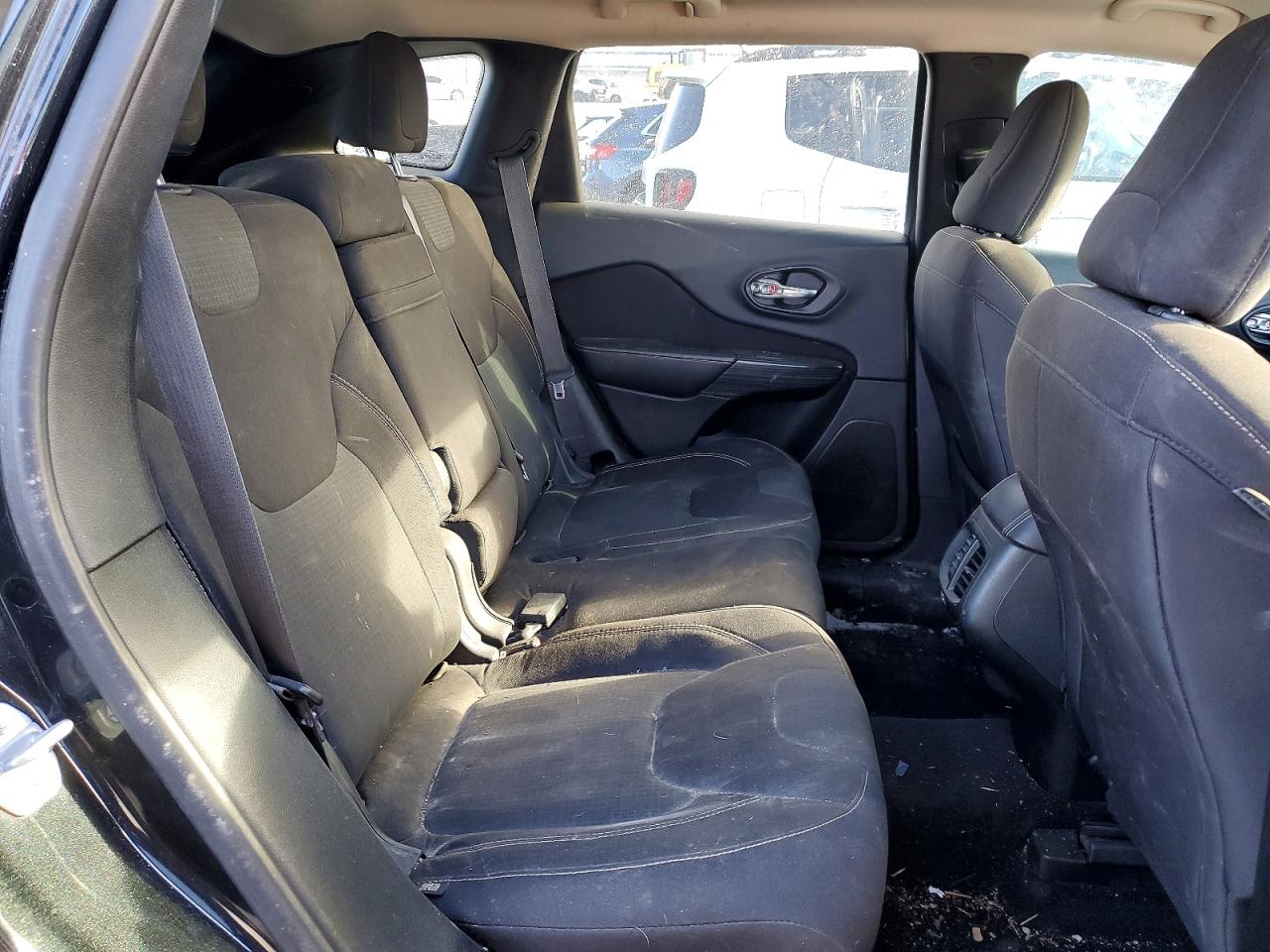 2015 JEEP CHEROKEE LATITUDE photo 21