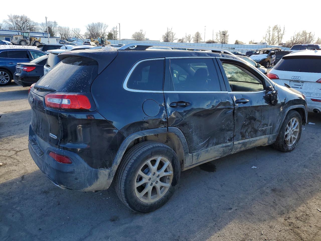 2015 JEEP CHEROKEE LATITUDE photo 5