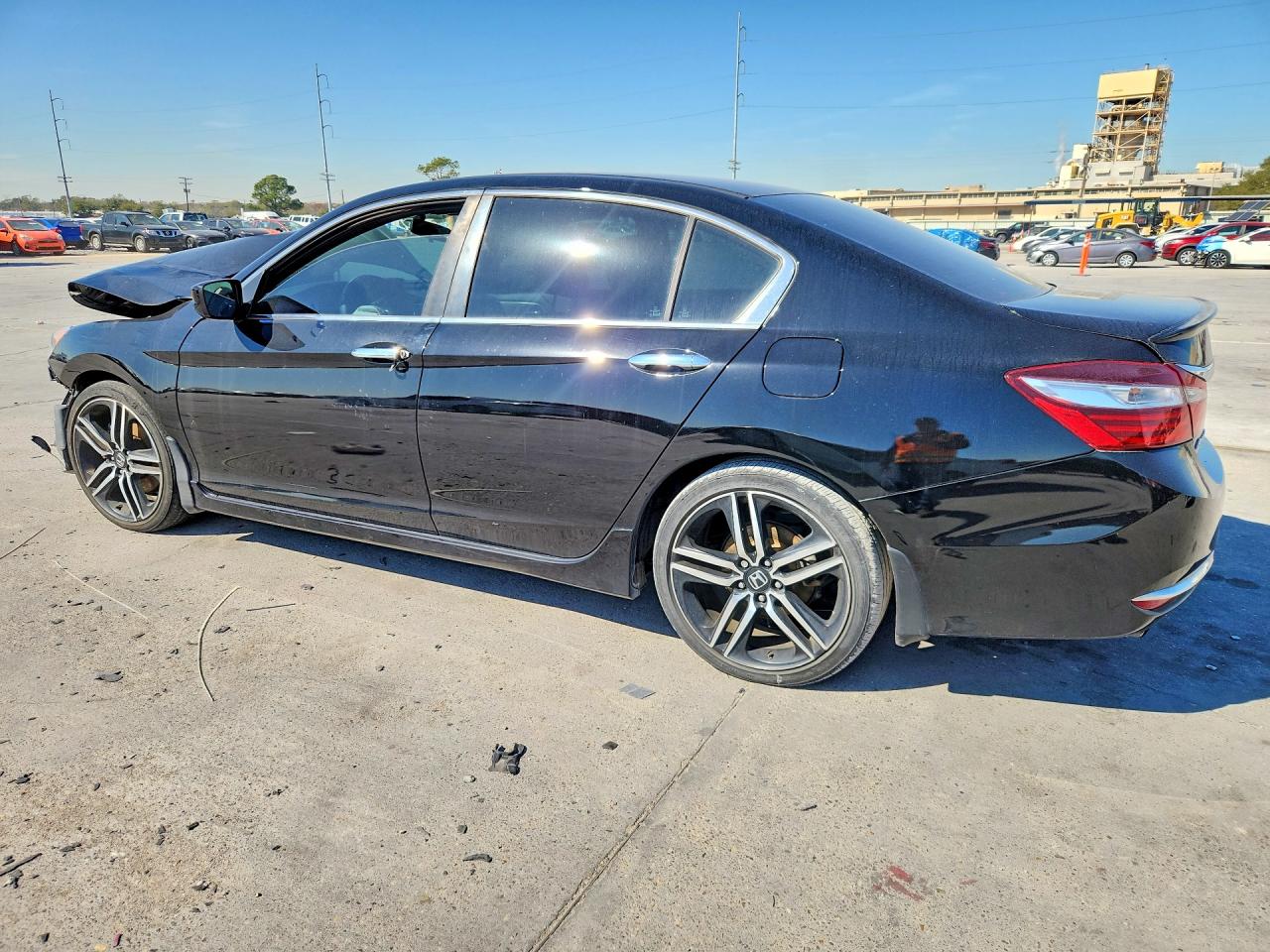 2017 HONDA ACCORD SPORT photo 3