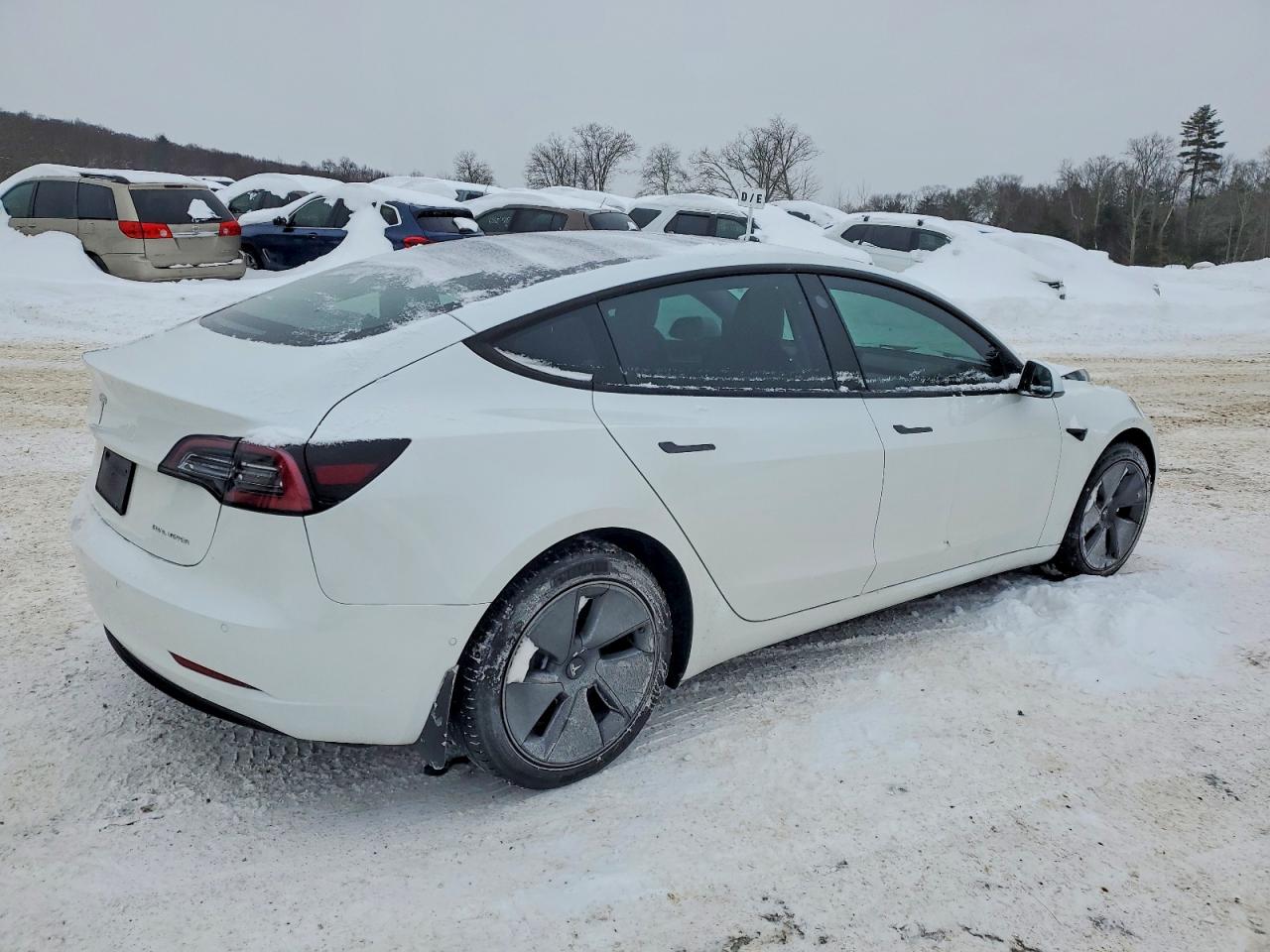 2022 TESLA MODEL 3 photo 9