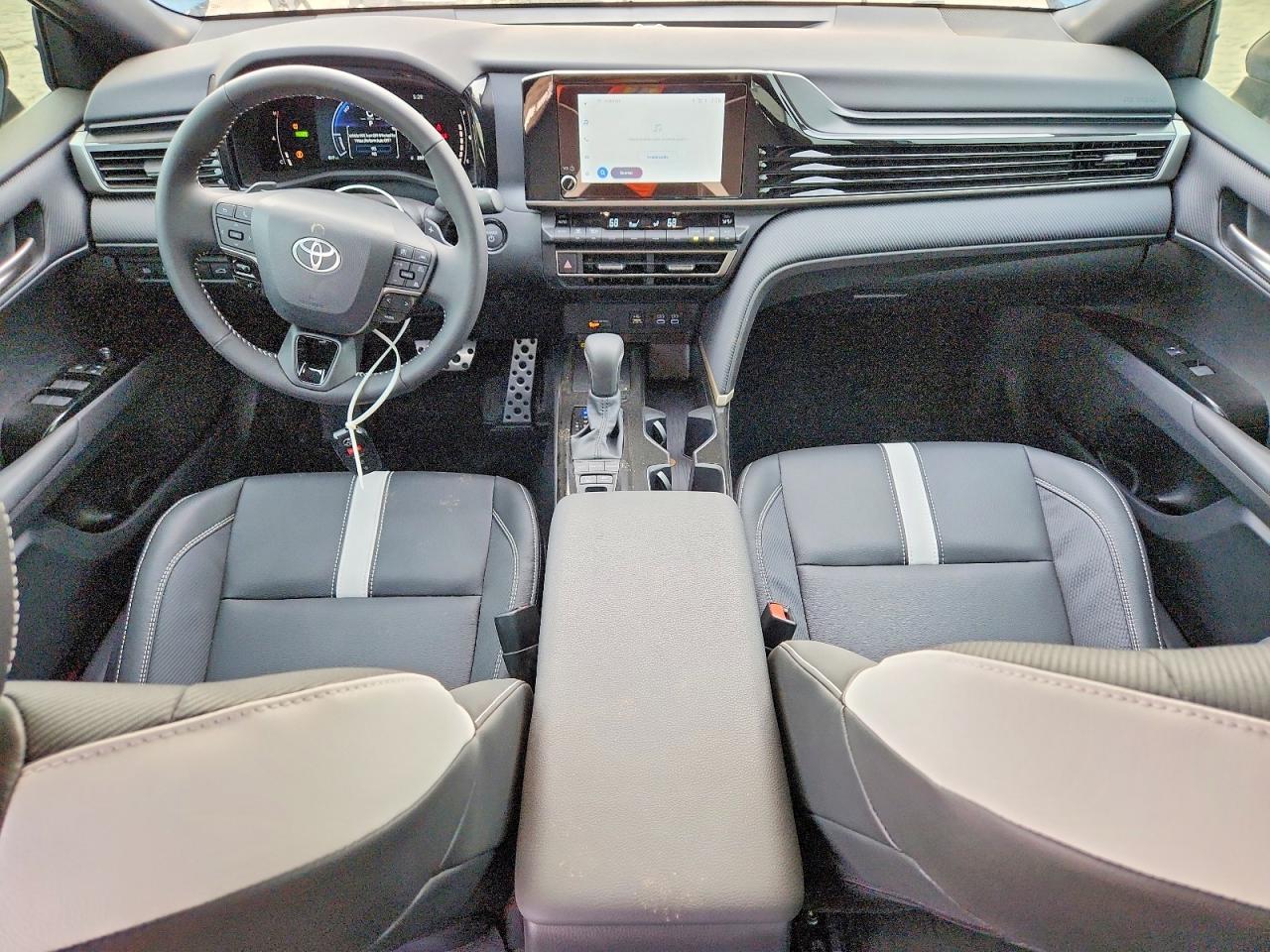 2026 TOYOTA CAMRY XSE photo 8