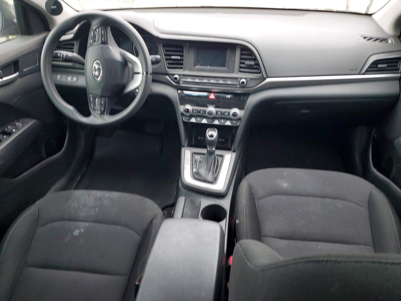 2020 HYUNDAI ELANTRA photo 8