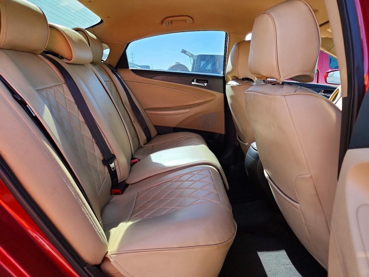 2014 HYUNDAI SONATA GLS photo 19