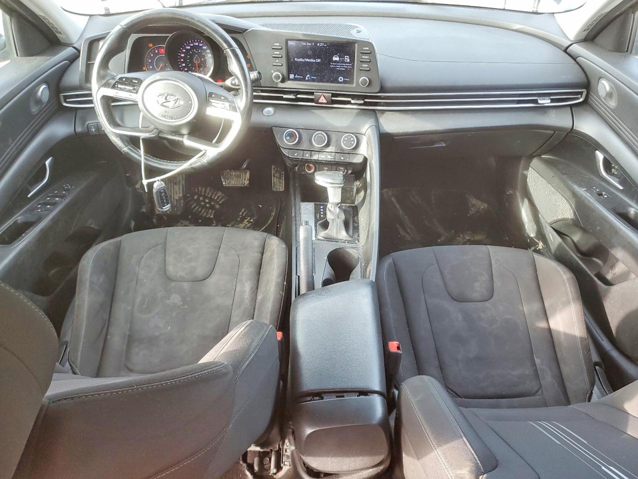 2021 HYUNDAI ELANTRA SEL photo 22