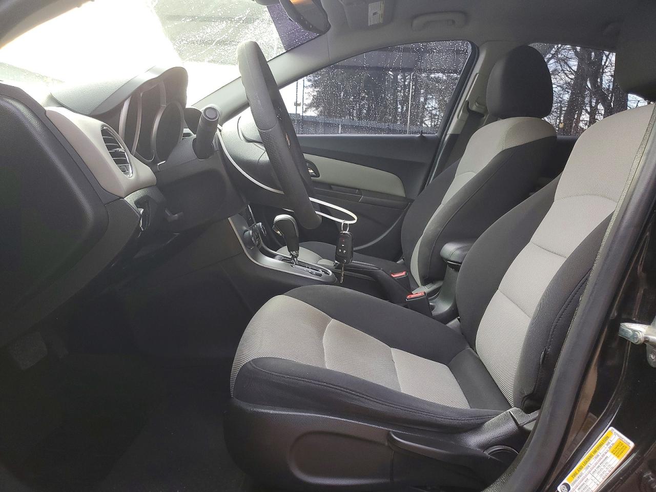 2014 CHEVROLET CRUZE LS photo 13