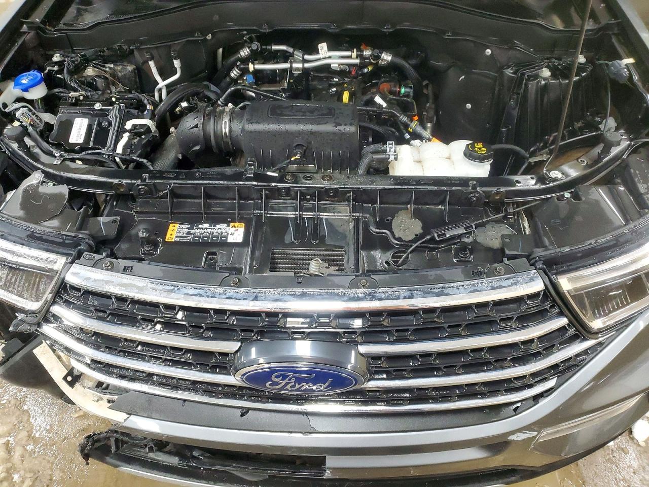 2024 FORD EXPLORER XLT photo 23