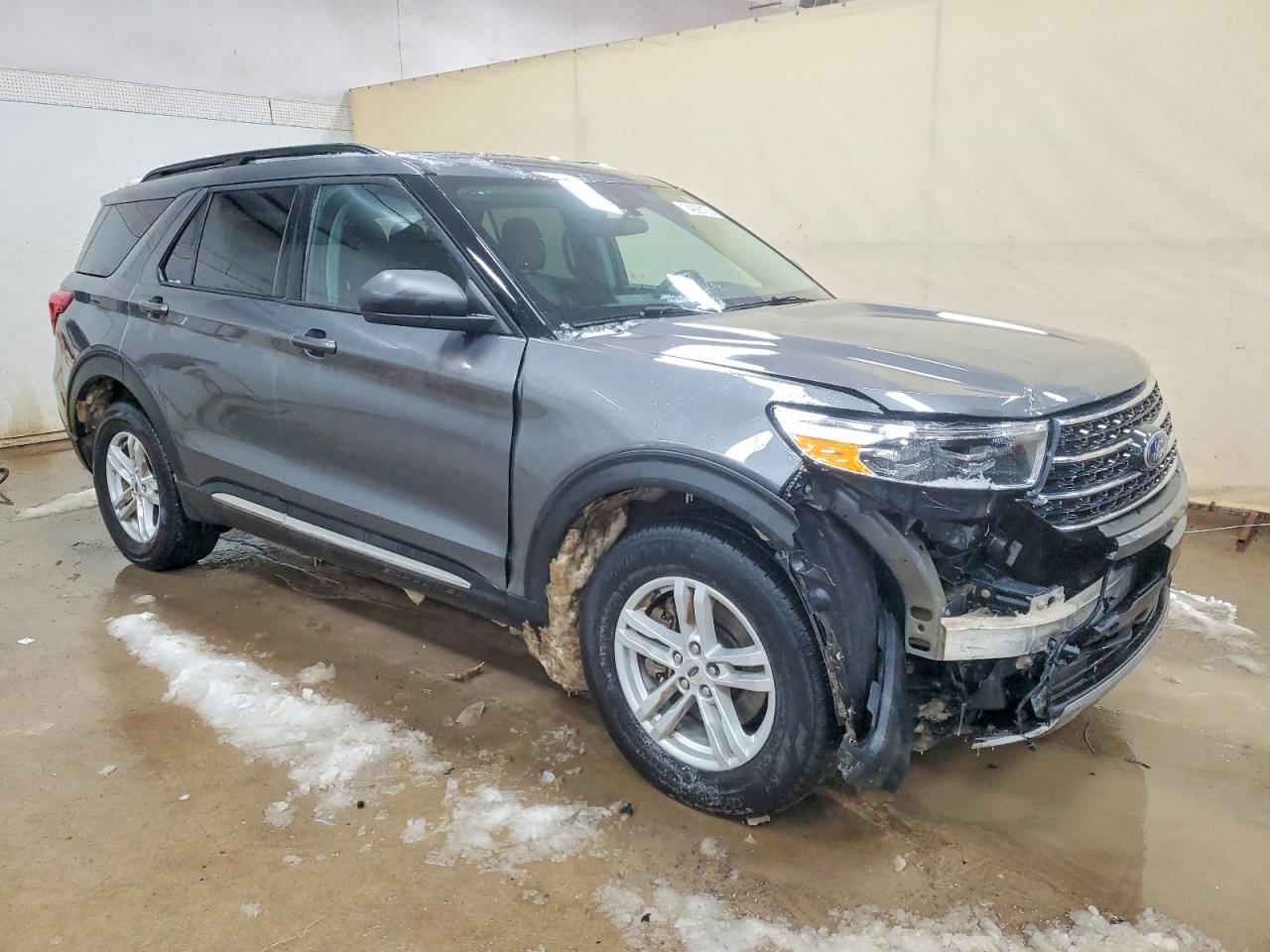 2024 FORD EXPLORER XLT photo 7