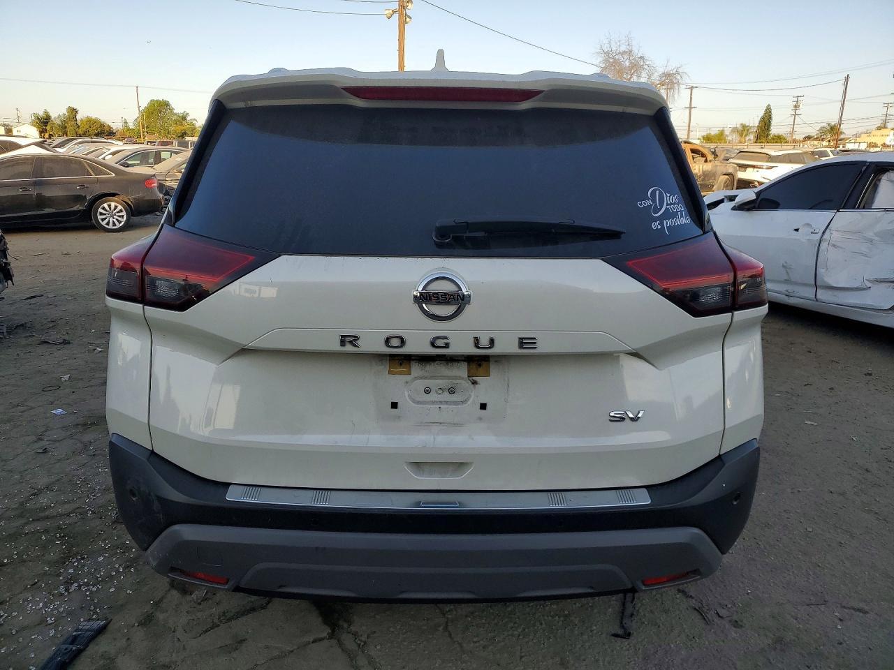2021 NISSAN ROGUE SV photo 16