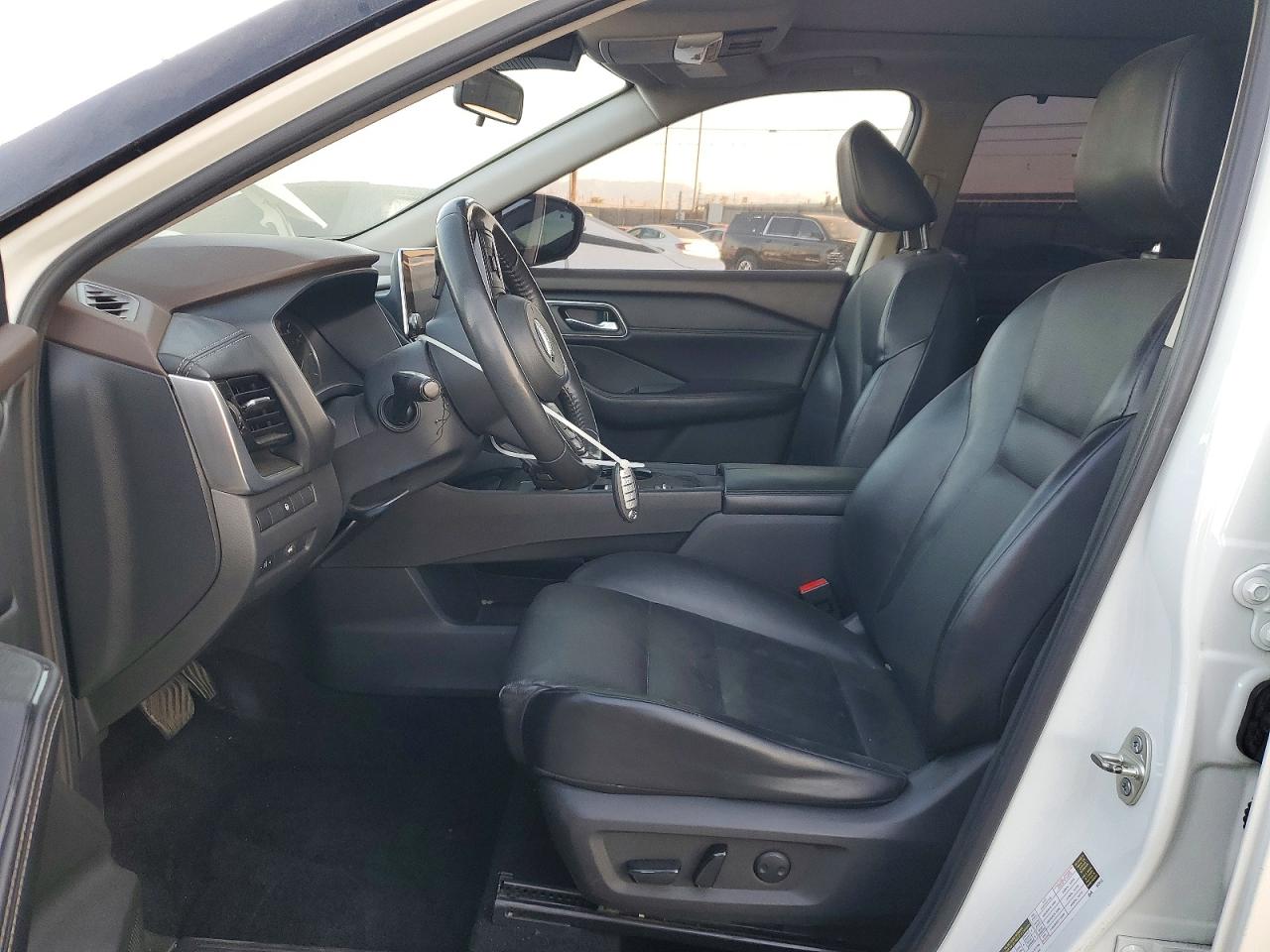 2021 NISSAN ROGUE SV photo 19