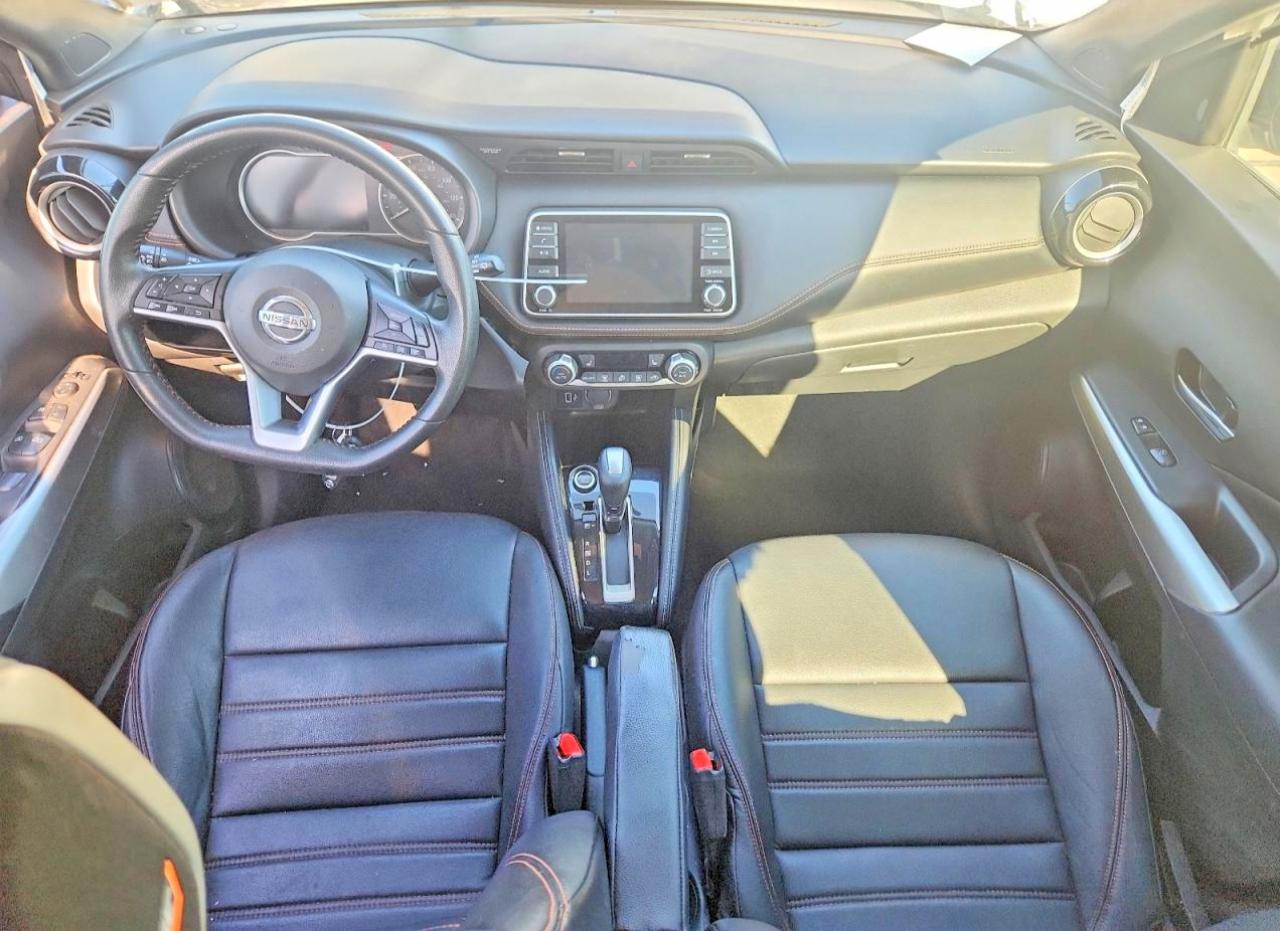 2019 NISSAN KICKS SR photo 8