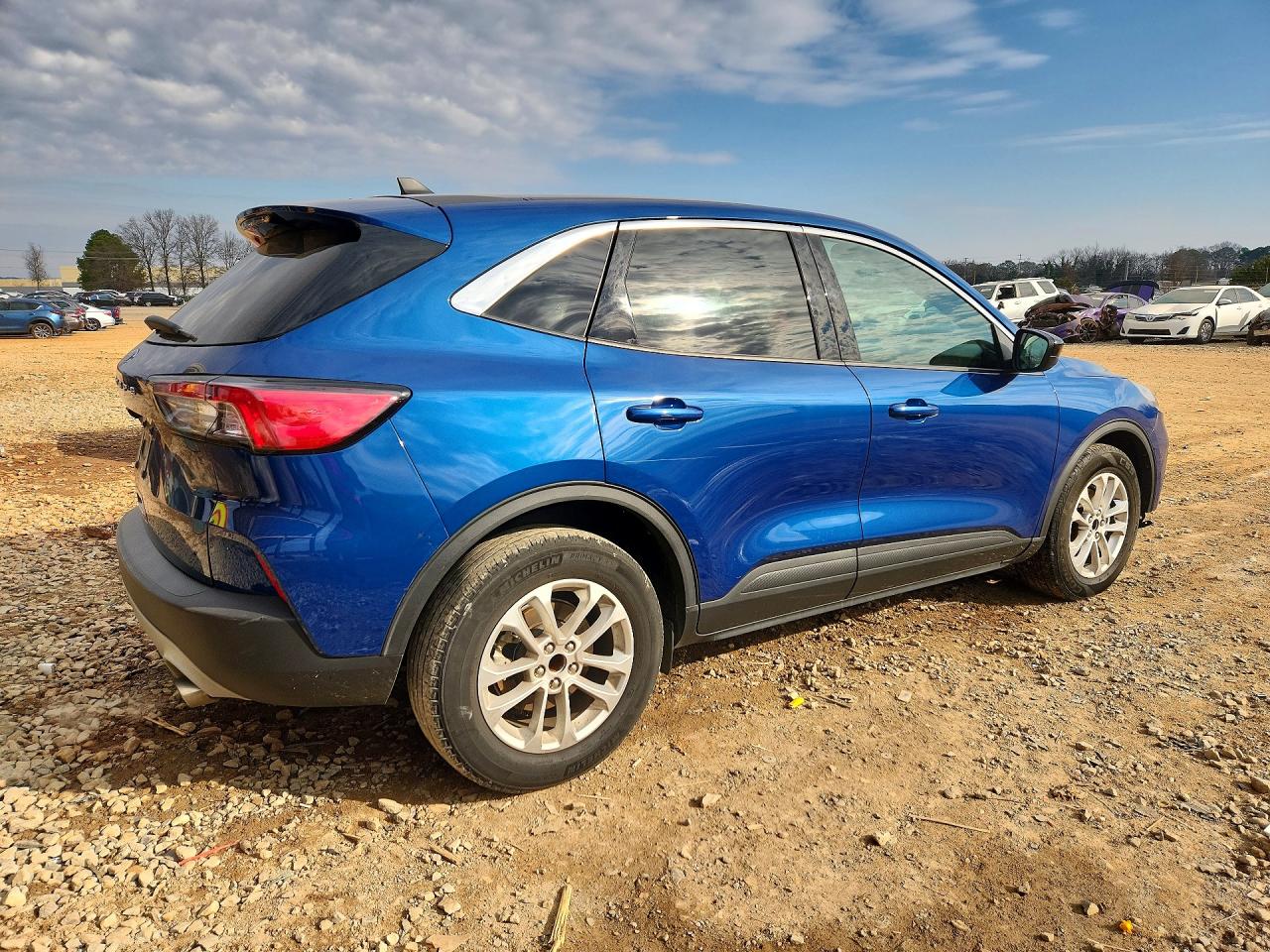 2022 FORD ESCAPE SE photo 5