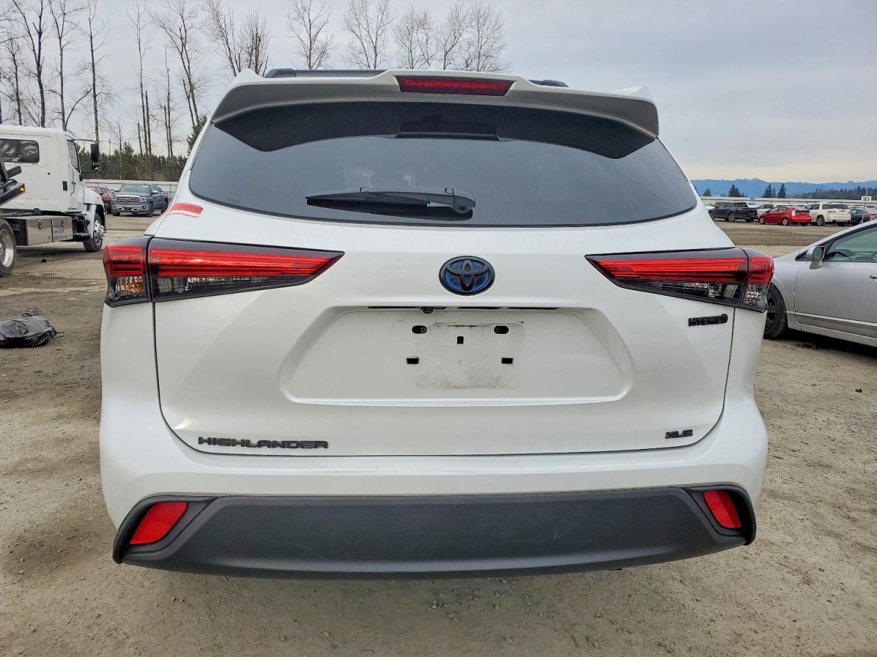 2022 TOYOTA HIGHLANDER HYBRID XLE photo 11